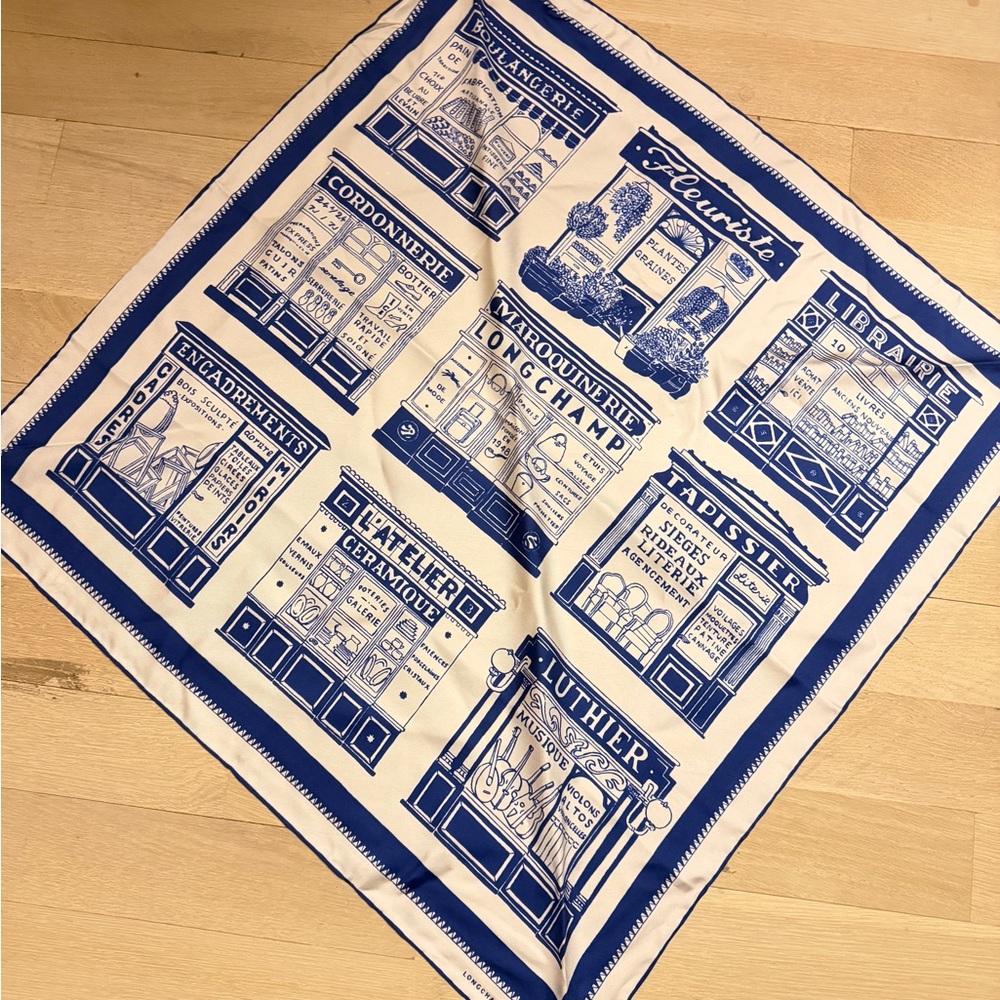NWOT Longchamp 100% Silk Navy and Cream Graphic Bandana